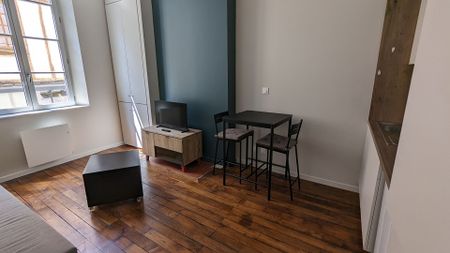 Location Appartement 1 pièce 26m² - Photo 2