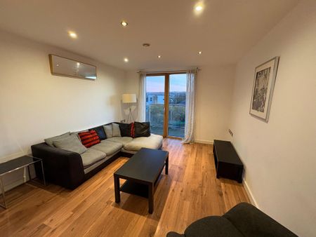 1 bedroom flat to rent - Photo 2