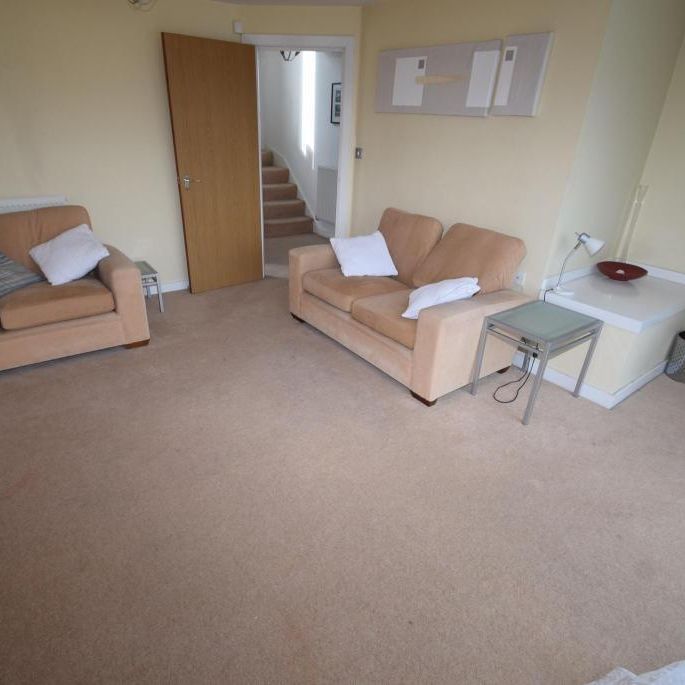 3 bedroom terraced house to rent - Photo 1