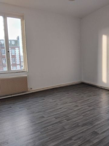 Location Appartement 4 pièces 95m² ROUEN 76100 - Photo 2