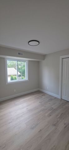 For Lease - 118 Scott Street Unit# 1, Strathroy-Caradoc, Ontario - Photo 4