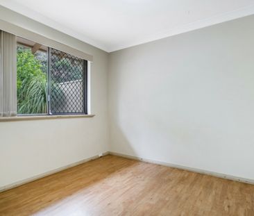 Spacious Villa Conveniently Located - Photo 5
