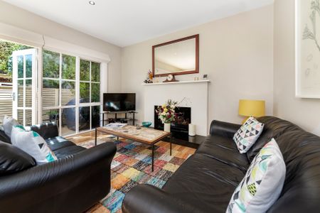 9/16 Victoria Street, Brighton VIC 3186 - Townhouse For Rent | Domain - Photo 4