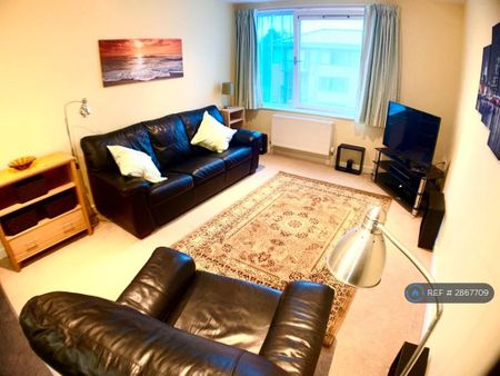 1 bedroom flat to rent - Photo 3
