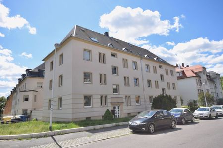 Laminat • Balkon mit Sonne • 2-Raum • Tageslichtbad mit Wanne • ruhige Lage • jetzt Termin machen! - Foto 5