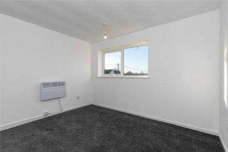 Peveril Walk, Macclesfield, Cheshire, SK11 - Photo 3