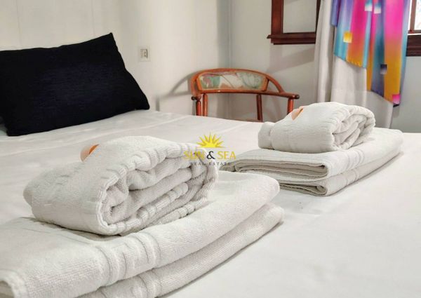 2 BEDROOM VILLA IN MIL PALMERAS