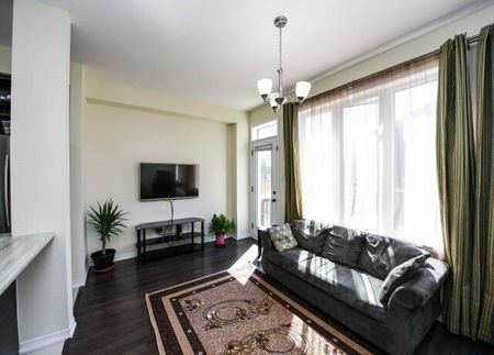 For Lease - 601 Remembrance Road, Brampton, Ontario - Photo 2