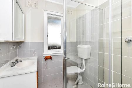 “Neat & Tidy Home” - Photo 5