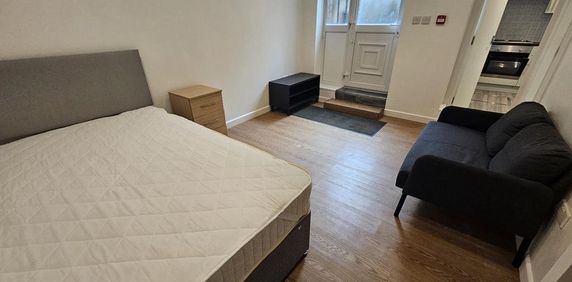 1 bedroom house to rent - Photo 2