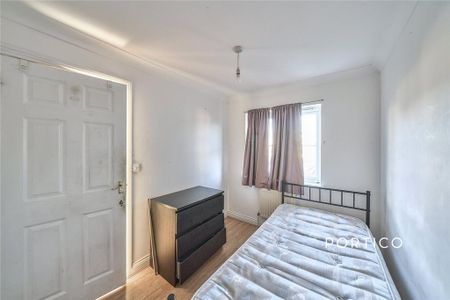 3 bedroom terraced house to rent - Photo 3
