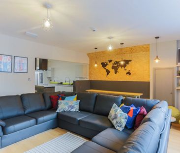 Borough Road Room 4 - Photo 1