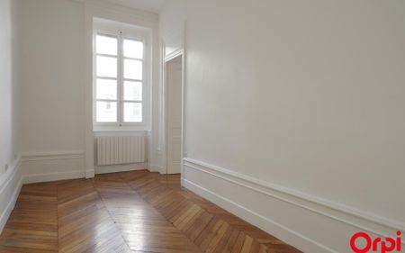 Appartement à louer 4 pièces • Lyon 6 - Photo 2