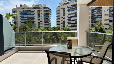 Renta in Pau 5! Beautiful 3-bedroom apartment with a large terrace, just 5 minutes from the beach. - Photo 2