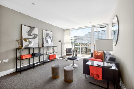 Queenstown Road, London, SW11 8NL - Photo 2