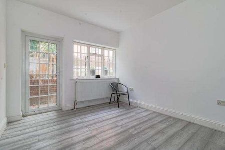 Reddy House, High Wycombe, HP11 - Photo 2