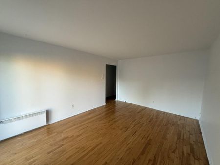 Appartement à louer - Laval (Pont-Viau) - Photo 2