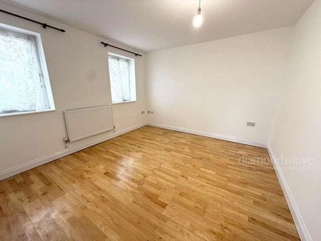 Brabazon Road, Hounslow, TW5 - Photo 5