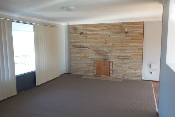 LAWN MAINTENACE and WATER USAGE INCLUDED. - Photo 1