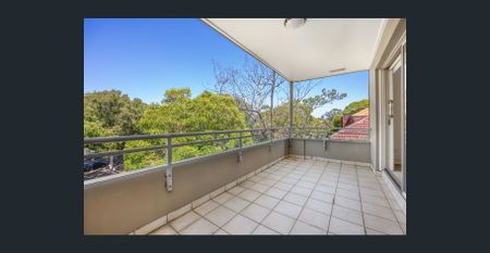 STYLISH HARBOURSIDE LIVING IN THE HEART OF ROSE BAY - Photo 5