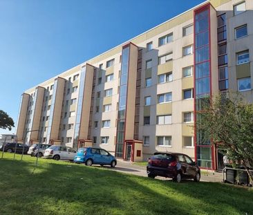 Erstbezug nach Sanierung - Kleine Dreiraumwohnung mit Balkon - Foto 1