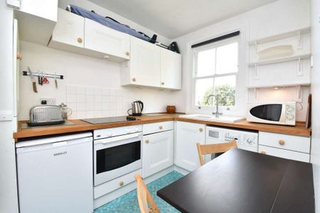Studio Flat, Marmora Road, SE22 - Photo 3