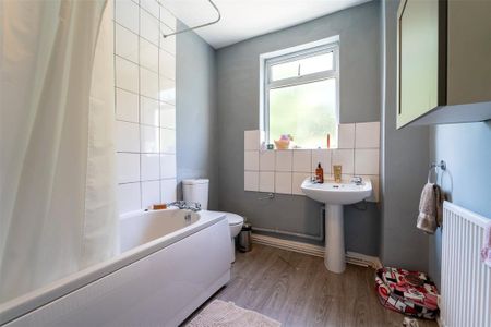 2 bedroom terraced house to rent - Photo 5