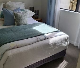 Ready to move in fully furnished unit - Photo 4