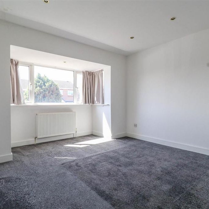 4 bedroom detached house to rent - Photo 1