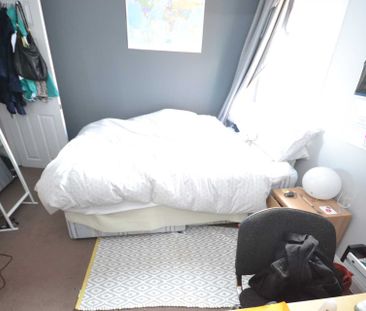 Price £3,900 pcm - Available 01/07/2026 - Furnished - Photo 4