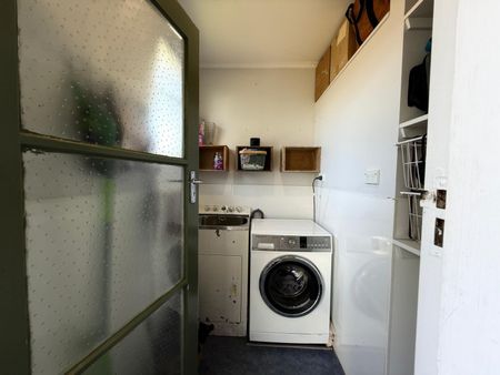 3-Bedroom Home in Prime Pakuranga Location - Photo 4