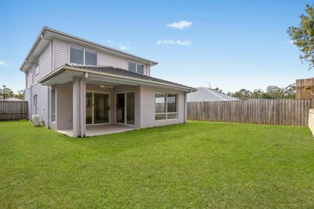 Stylish Family Home in Pimpama - Photo 2