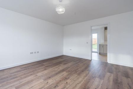 3 bedroom end of terrace house to rent - Photo 4