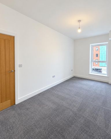2 bedroom flat to rent - Photo 4