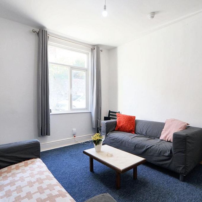 5 bedroom terraced house to rent - Photo 1