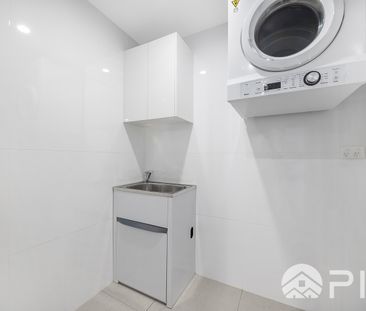 901/6 Bourke Street Mascot - Photo 1