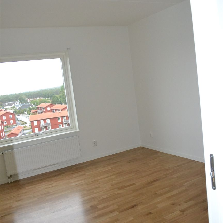 Monarkivägen, Falkenberg - Photo 1