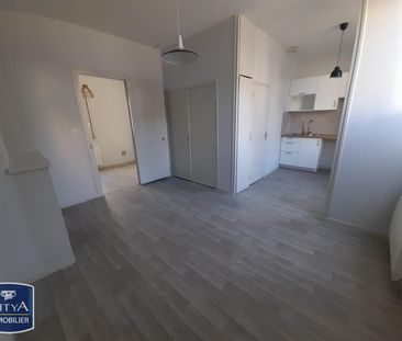 Location Appartement 1 pièce 31m² CHATELLERAULT 86100 - Photo 2