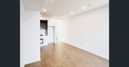 1Bed+Study Prime location near Blacktown railway station, Blacktown hospital, schools, shops, and shopping centres. - Photo 4