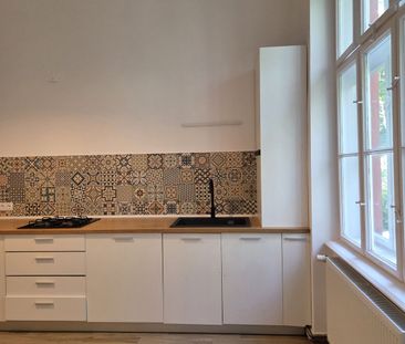 Apart 2 camere ultracentral pentru locuință/ birou/ sediu comercial - Fotografie 2