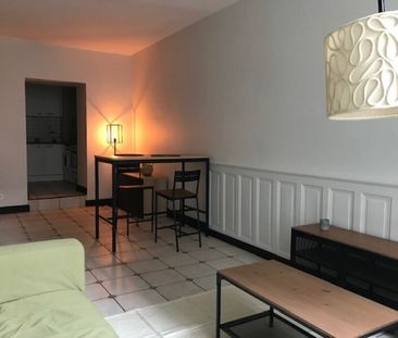 Location Appartement 2 pièces 46m² ORLEANS 45000 - Photo 5