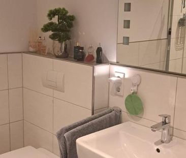 Lichtdurchflutete 67m² 2ZKB Obergeschosswohnung mit Fahrstuhl - Photo 5