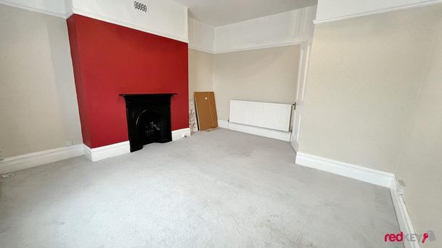 4 bedroom maisonette to rent - Photo 1