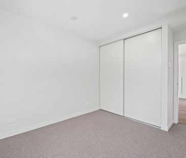 Thinking of selling? Contact our agent - Photo 2