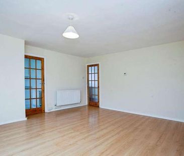 Maidenhead, Berkshire, SL6 - Photo 2