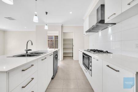 FOUR BEDROOM HOME - Photo 5