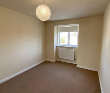 2 bedroom maisonette to rent - Photo 4