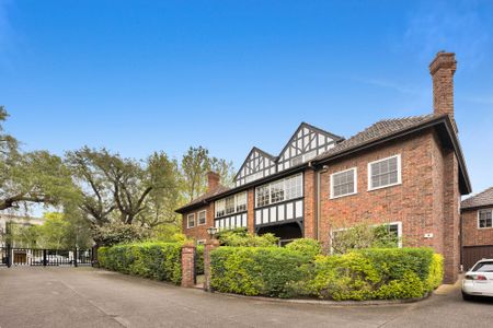 2/44 Murphy Street, South Yarra VIC 3141 - Townhouse For Rent | Domain - Photo 4