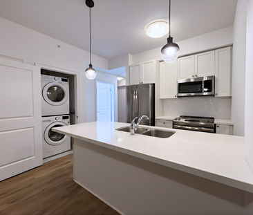 $2,199 / 2 br / 1 ba / 81 robinson st unit 809 - Photo 2