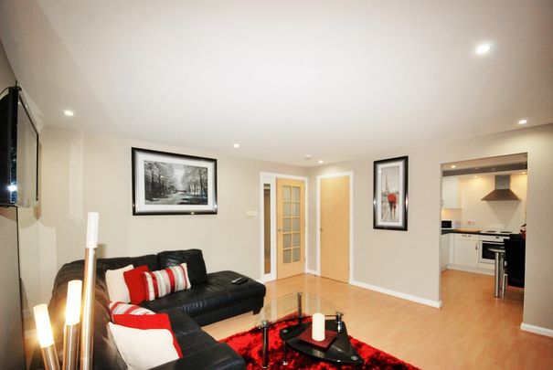 3 Bed Flat, Grandholm Crescent, AB22 - Photo 1